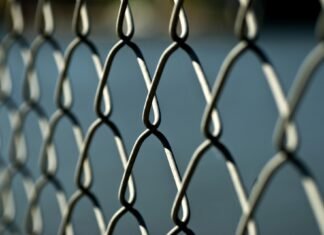 Zo kun jij eenvoudig je eigen gaashekwerk plaatsen gaas hekwerk